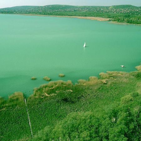 Fuzliget Surf Garden Apartment Balatonfuzfo Exterior photo